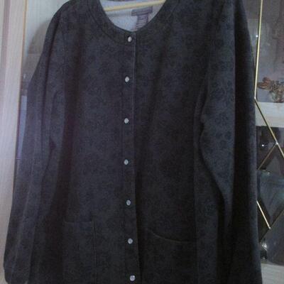 Lot 121- Laura Scott Sweater Top