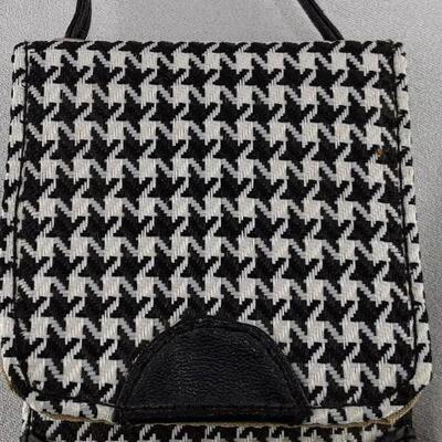 Houndstooth Pattern Mini Sewing Kit 