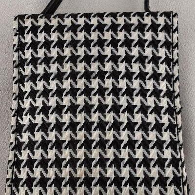 Houndstooth Pattern Mini Sewing Kit 