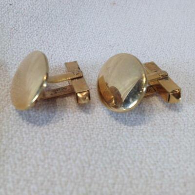 Simple Gold Cuff Links