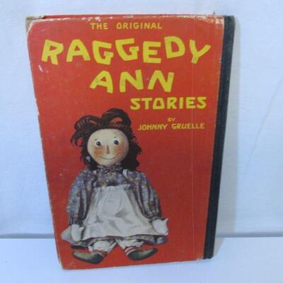 	241 Raggedy Ann Stories Vintage Book