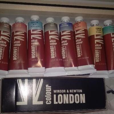 Lot 130- Windsor & Newton Oil Paint Wood Box Set