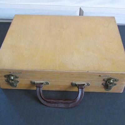 Lot 131- Wood Box Acrylic Paint Set
