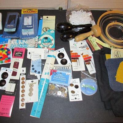 Lot 135- Sewing Lot