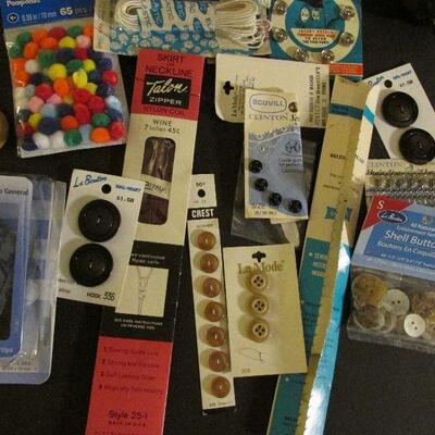 Lot 135- Sewing Lot