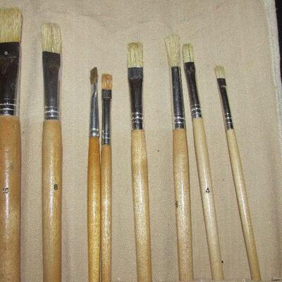 Lot 140- Collection of Paintbrushes