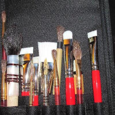 Lot 144- Collection of Paintbrushes