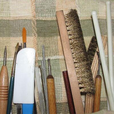 Lot 146- Collection of Art Crafting Tools