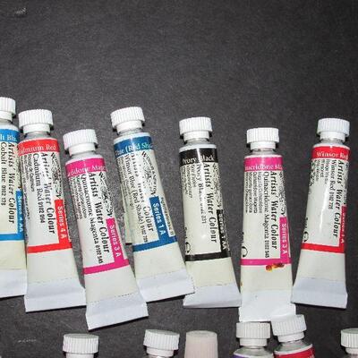 Lot 147- Watercolor Paint Set
