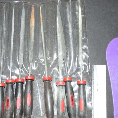 Lot 148- Collection of Art Crafting Tools