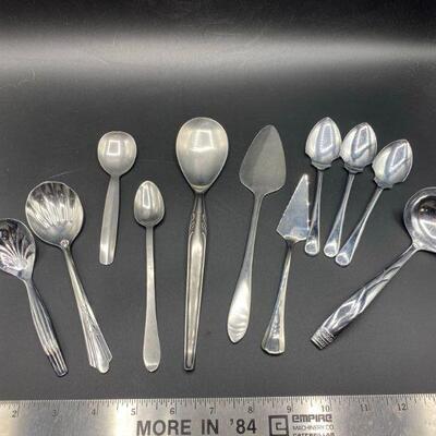 Mixed Lot of Small Serving Flatware Pieces