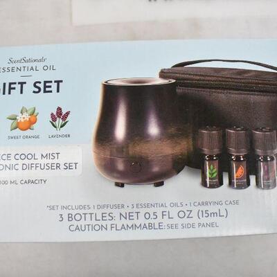 ScentSationals Aromatherapy Oil Diffuser Set, Black. Open. Orange used. Works