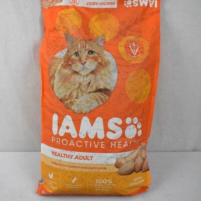Iams Proactive Health Healthy Adult Cat food with Chicken, 22 pounds - New