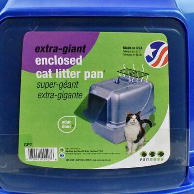 Van Ness Covered Cat Litter Box, Extra-Giant. Blue. Missing 1 side latch.