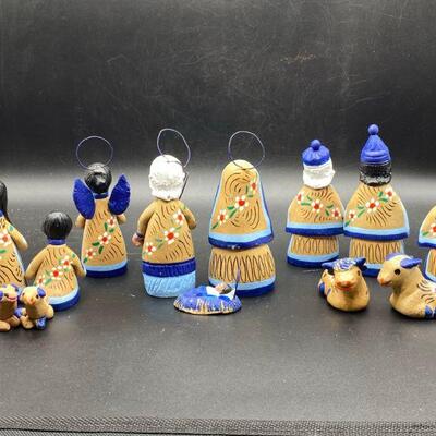 Mexican Folk Art Pottery Clay Nativity Scene 13 pieces