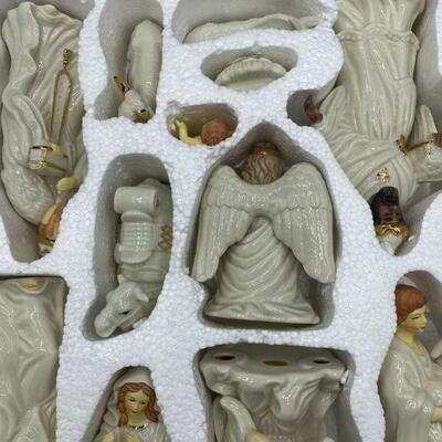 Boxed Home For The Holidays Porcelain Nativity Scene