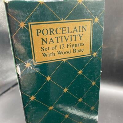 Boxed Home For The Holidays Porcelain Nativity Scene