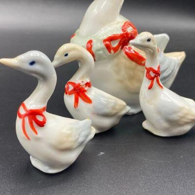Vintage Takahashi San Francisco Holiday Goose Family Figurines