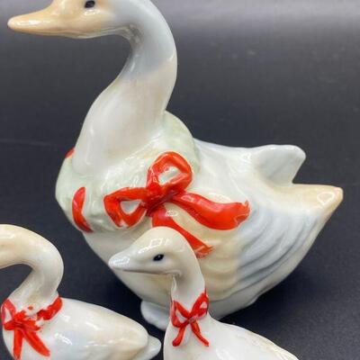 Vintage Takahashi San Francisco Holiday Goose Family Figurines