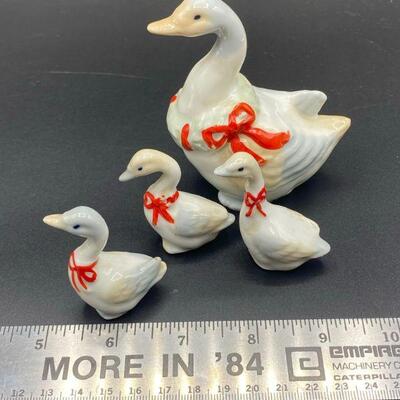 Vintage Takahashi San Francisco Holiday Goose Family Figurines