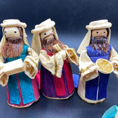 Corn Husk Nativity Scene