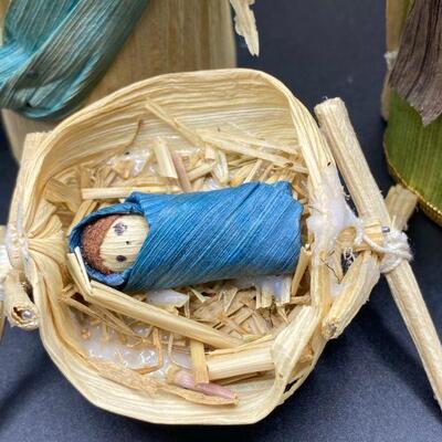 Corn Husk Nativity Scene
