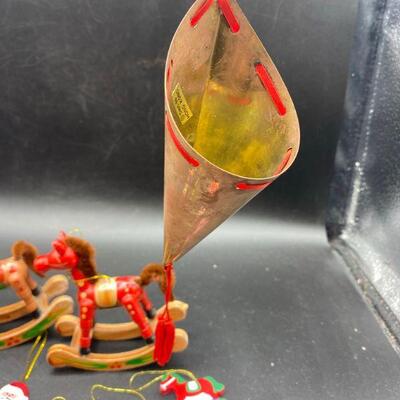 Mixed Ornament Lot
