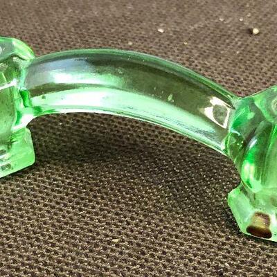 #200 Green Glass Drawer Pull 