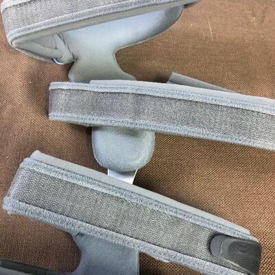 #335 VQ Otho Knee Brace 