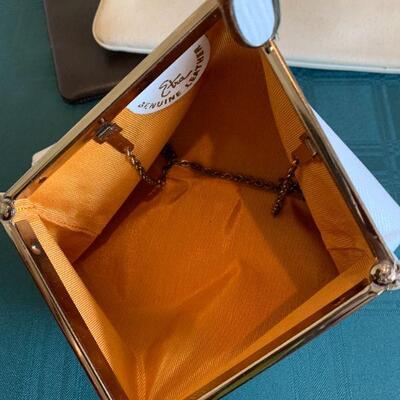 LOT 213 VINTAGE LADIES CLUTCH PURSES HINGE OPENING