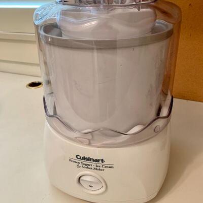 LOT 230  CUISINART YOGURT & ICE CREAM MAKER