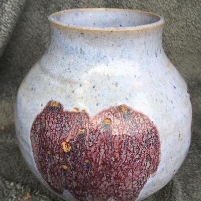 BENNETT Vintage Signed Art Pottery Vase 7”