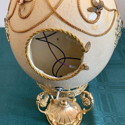 LOT 240  COLLECTION OF VINTAGE HANDMADE PANORAMIC EGG CRAFTS EMBELLISHED 