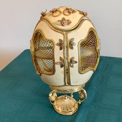 LOT 240  COLLECTION OF VINTAGE HANDMADE PANORAMIC EGG CRAFTS EMBELLISHED 