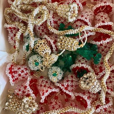 LOT 243 GROUP OF VINTAGE HANDMADE PLASTIC BEADED CHRISTMAS ORNAMENTS