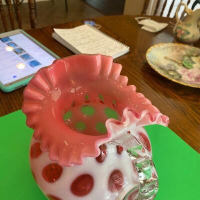 Fenton Coin Dot white/cranberry Pitcher