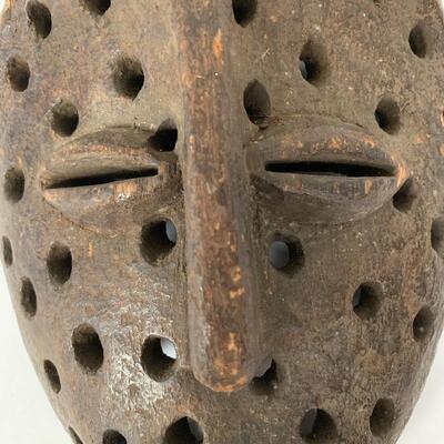 Lot 126 - Pair of Round African Masks