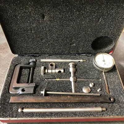 139: Vintage Starrett Universal Dial Test Indicator