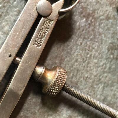142: Vintage Starrett Thickness Gage & Divider