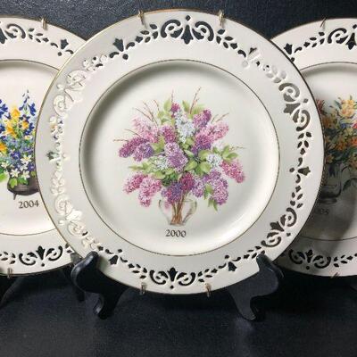 11: Vintage Lenox Collectors PLates
