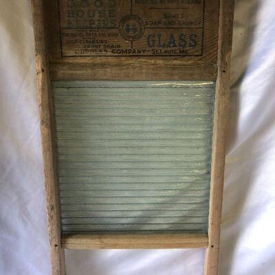 41: Vintage  Cupples Company Wash Board