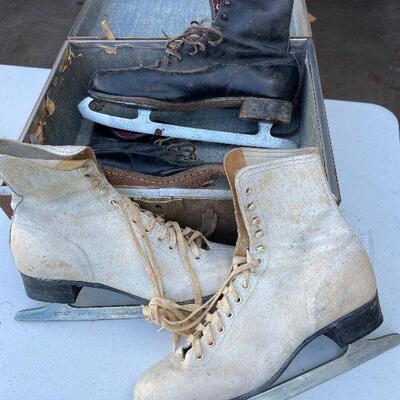 55: Vintage Men's and Women's  Skates with Case
