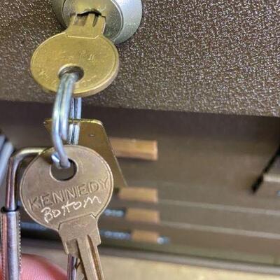 117: Vintage Kennedy Tool Box