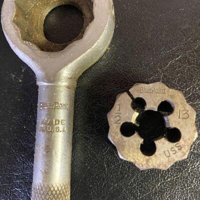 121: Vintage  Tap and Die Set