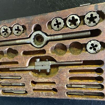 121: Vintage  Tap and Die Set