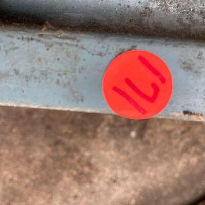 171: Vintage Mixed Lot of Fasteners and Gloves