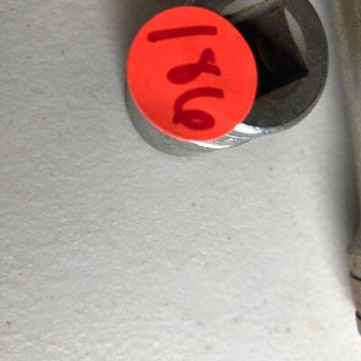 186: Vintage Socket Set