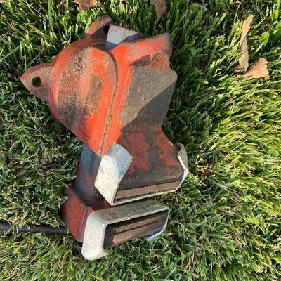 200: Vintage Unmarked Table Vice