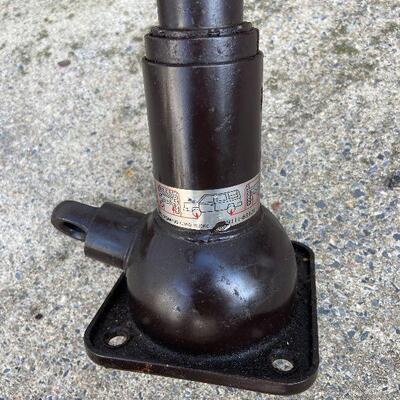 208: Vintage Toyota Car Jack