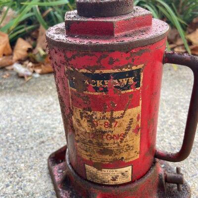 209: Vintage Large JackHawk D-87 12 Ton Capacity